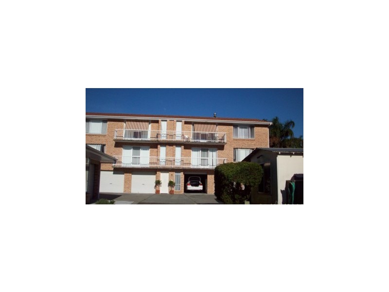 8/9 Haddon Cres, Marks Point NSW 2280