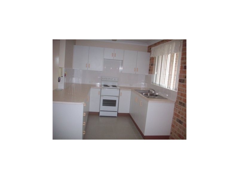 8/9 Haddon Cres, Marks Point NSW 2280