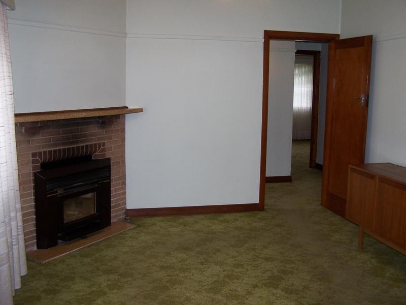 24 Albert Street, Belmont NSW 2280