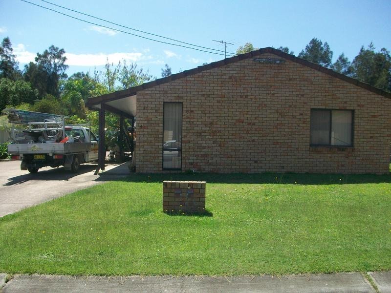 2/14 Gray Street, Swansea NSW 2281