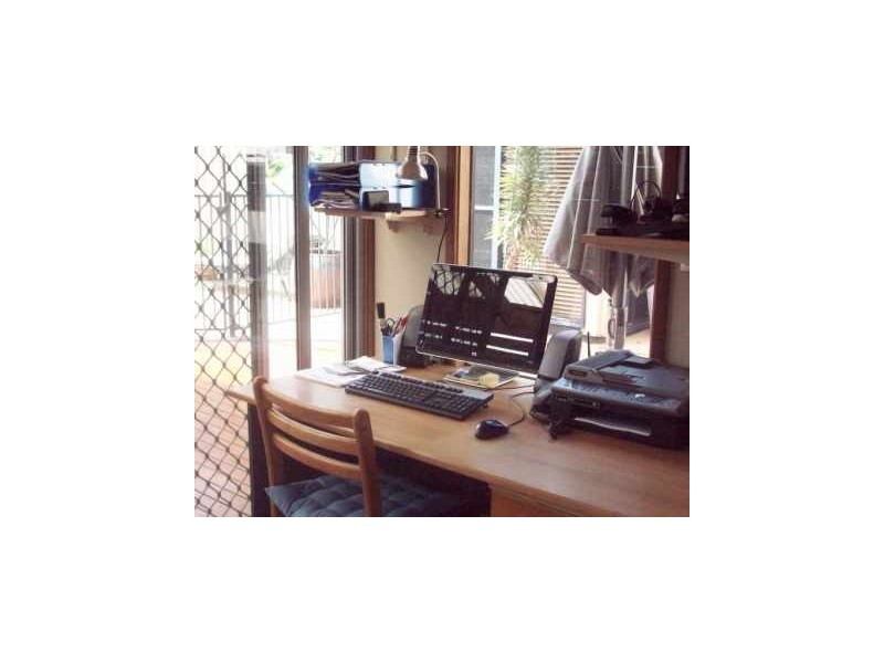 8 Church Street, Belmont NSW 2280