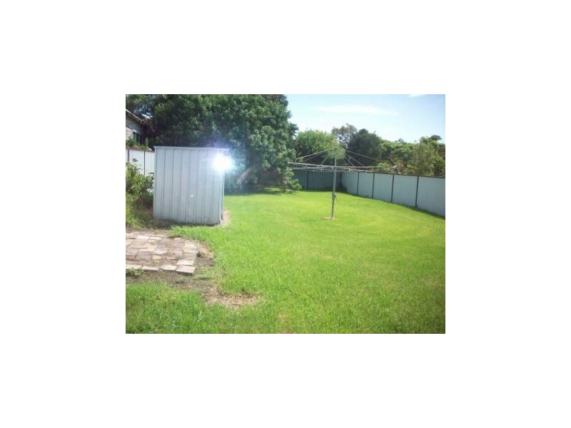 7 Evans Street, Belmont NSW 2280