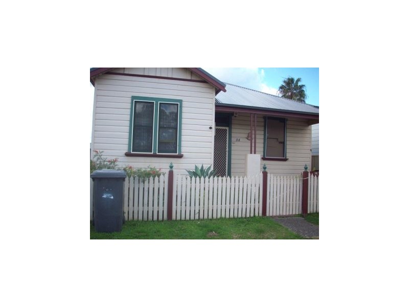 8a Young Road, Broadmeadow NSW 2292