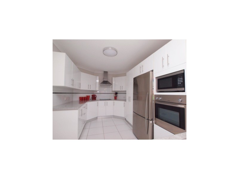 6 Seascape Drive, Redhead NSW 2290