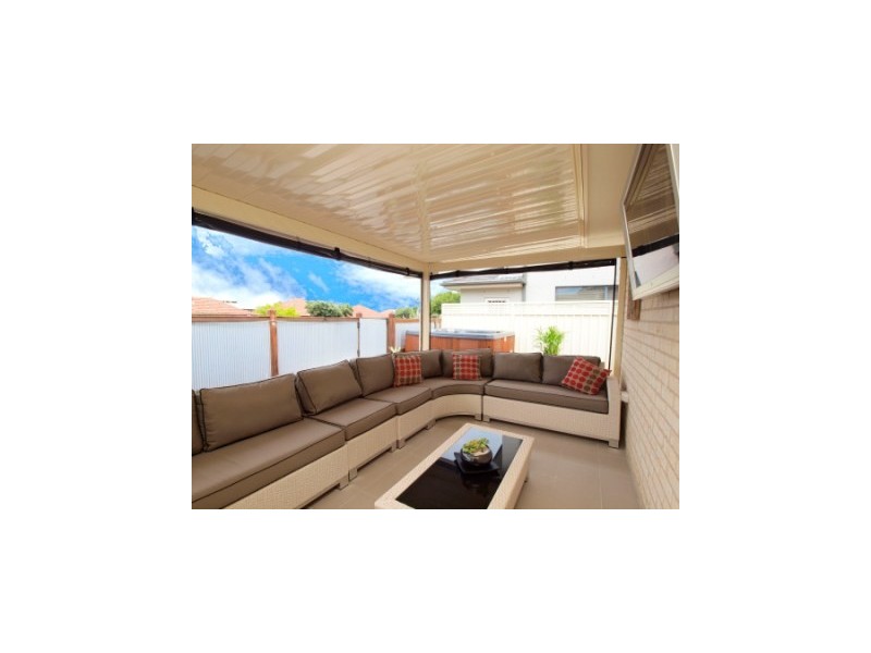 6 Seascape Drive, Redhead NSW 2290