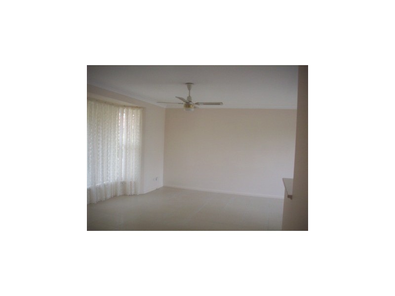 4/9 Haddon Cres, Marks Point NSW 2280