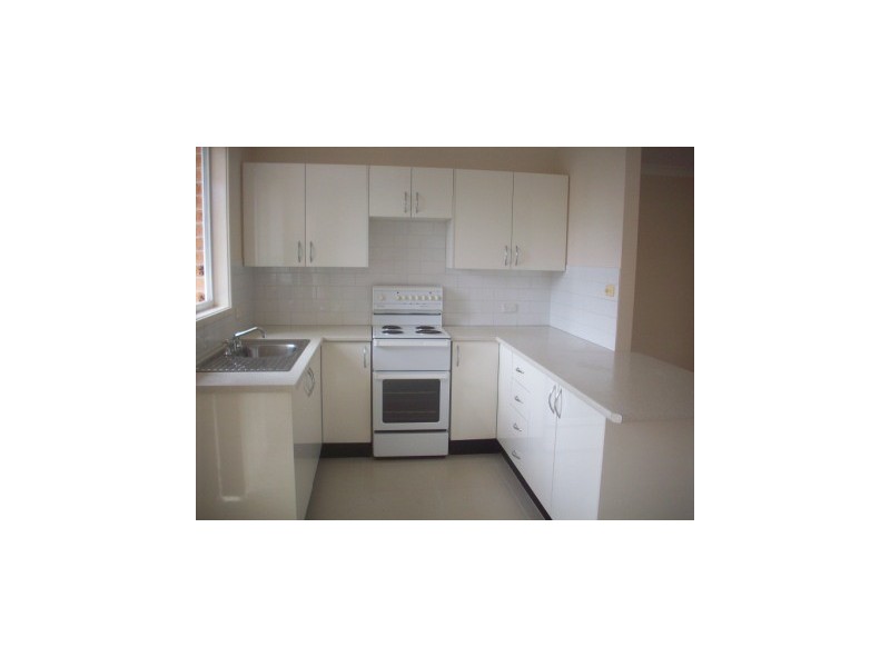 4/9 Haddon Cres, Marks Point NSW 2280