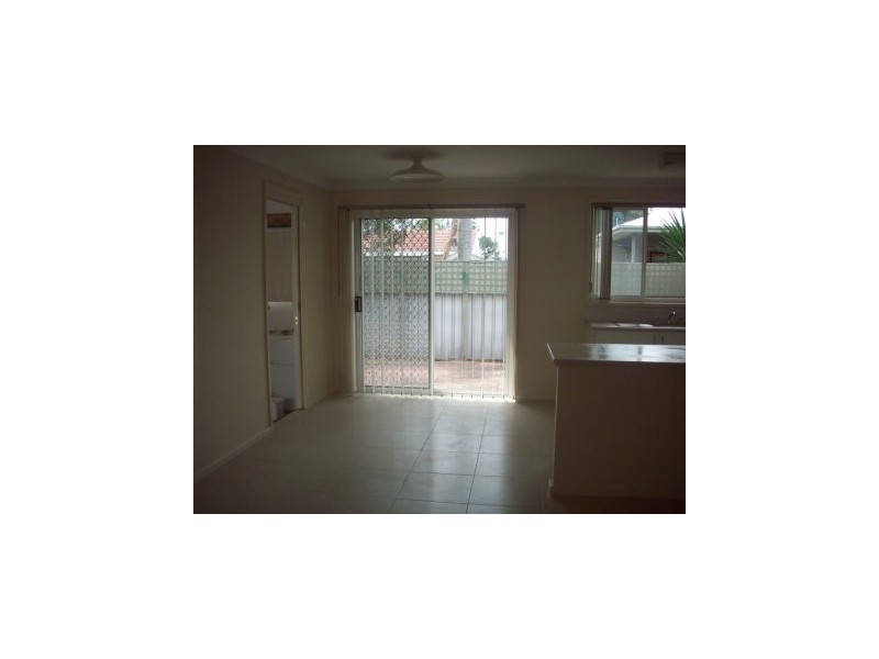 4/9 Haddon Cres, Marks Point NSW 2280