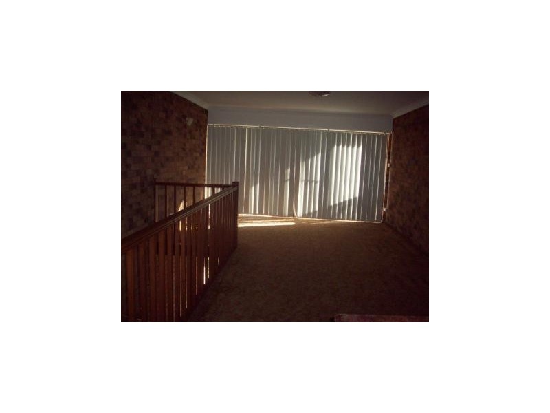 4/3 McEwan, Belmont South NSW 2280