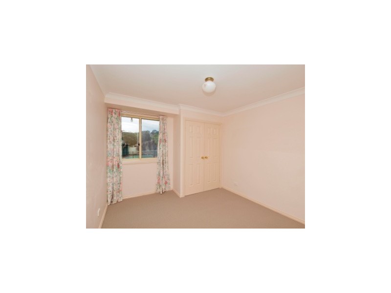 3 Mountbatten Place, Valentine NSW 2280