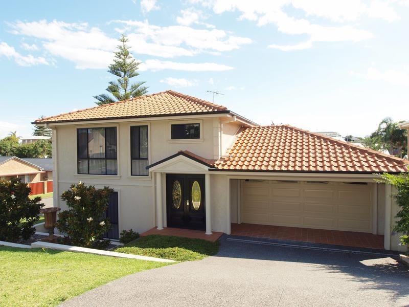 43 Hutchinson Street, Redhead NSW 2290