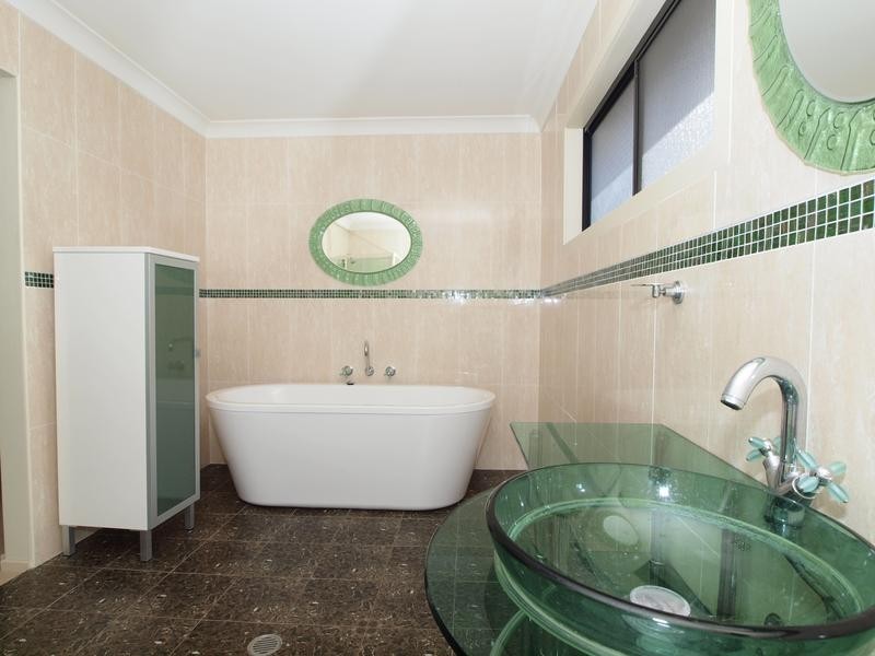 43 Hutchinson Street, Redhead NSW 2290