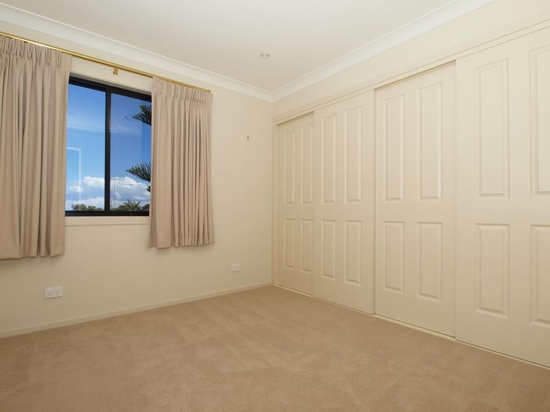 43 Hutchinson Street, Redhead NSW 2290