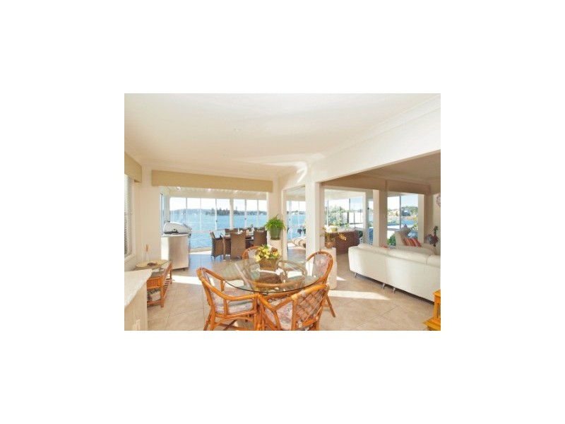 31 Village Bay Close, Marks Point NSW 2280