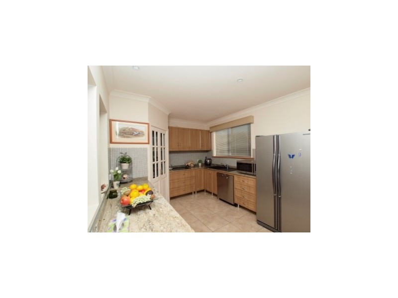 31 Village Bay Close, Marks Point NSW 2280