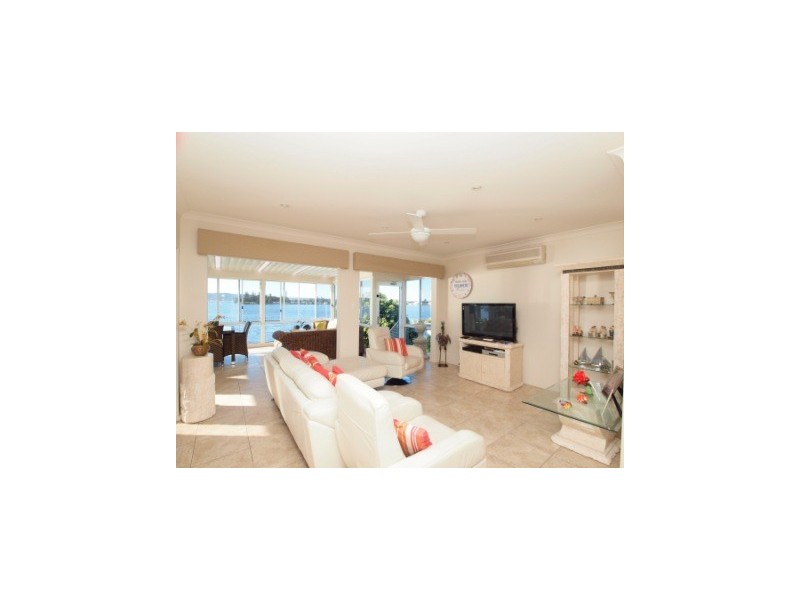31 Village Bay Close, Marks Point NSW 2280