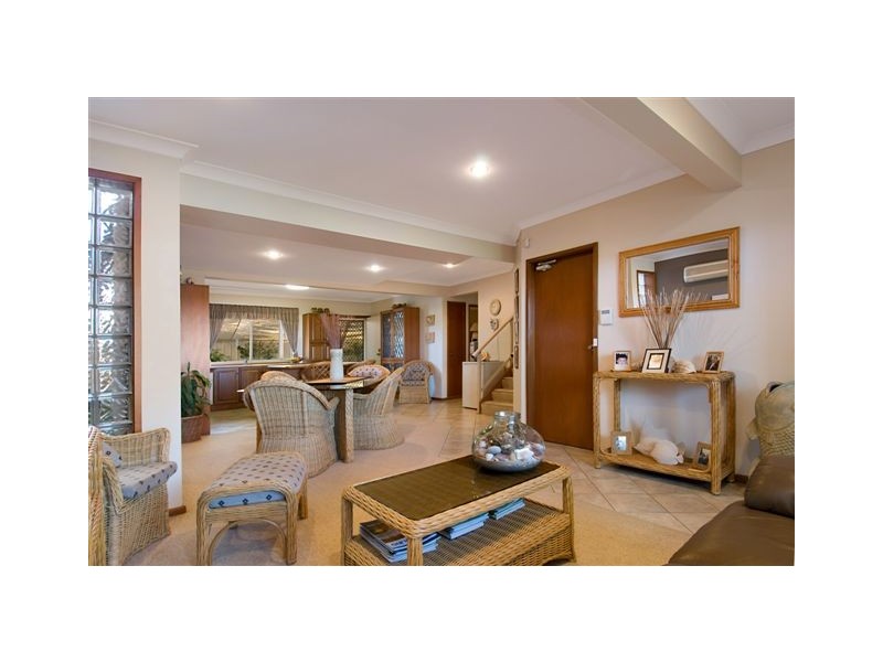 Blacksmiths NSW 2281