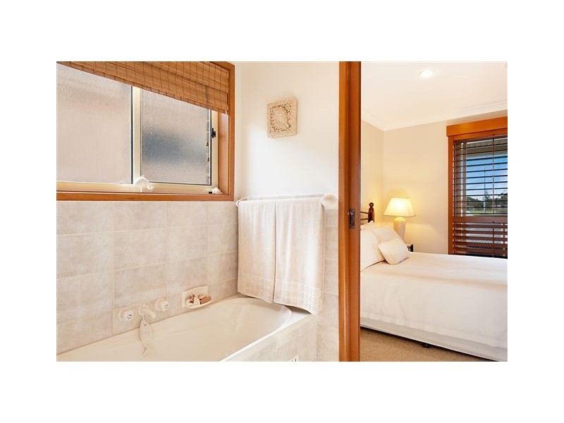 Blacksmiths NSW 2281