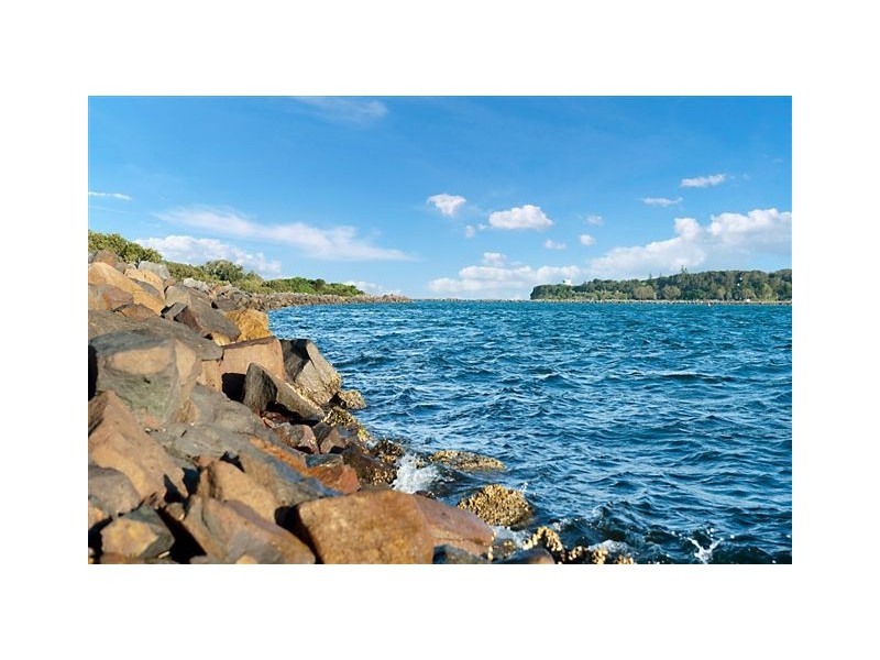 Blacksmiths NSW 2281