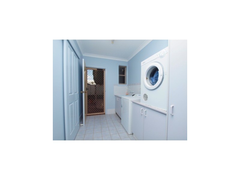 9 Agincourt Crescent, Valentine NSW 2280