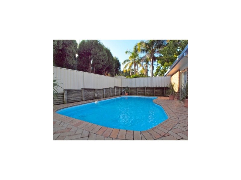 9 Agincourt Crescent, Valentine NSW 2280