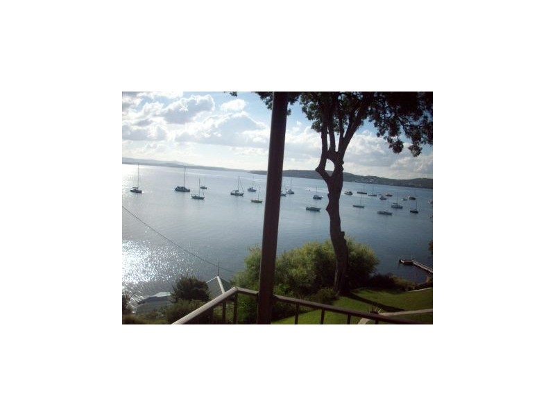 143 Marks Point Road, Marks Point NSW 2280