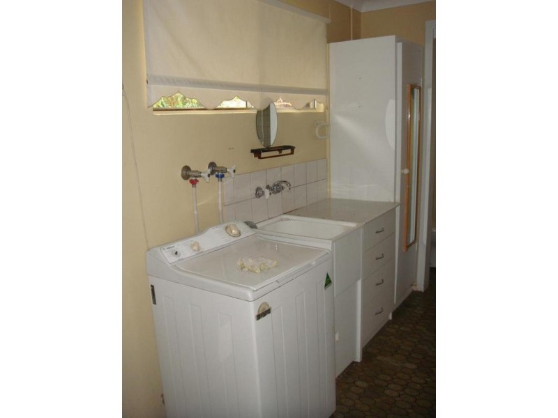 29 Ross Street, Belmont NSW 2280