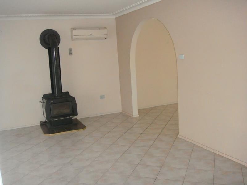 29 Ross Street, Belmont NSW 2280