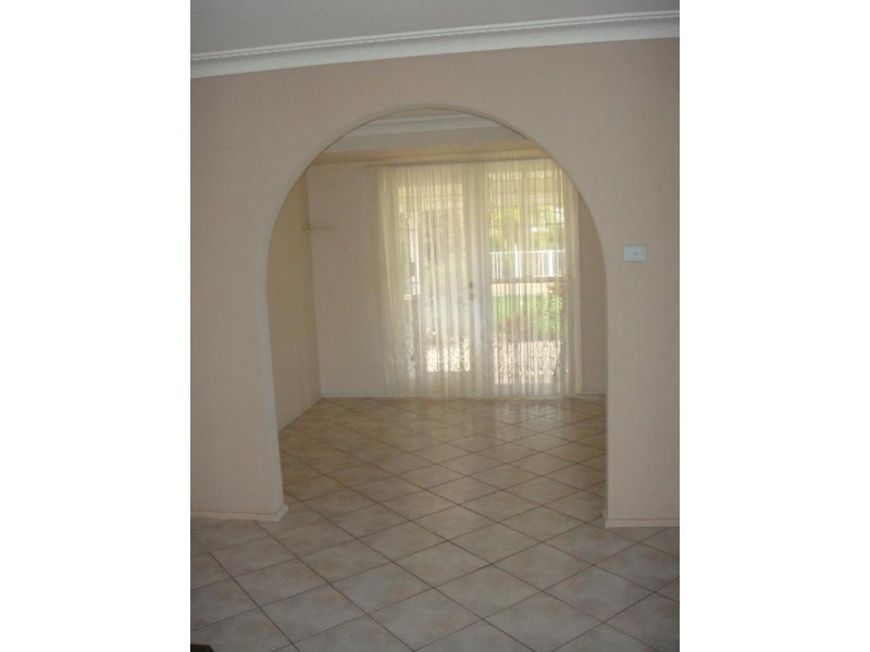 29 Ross Street, Belmont NSW 2280