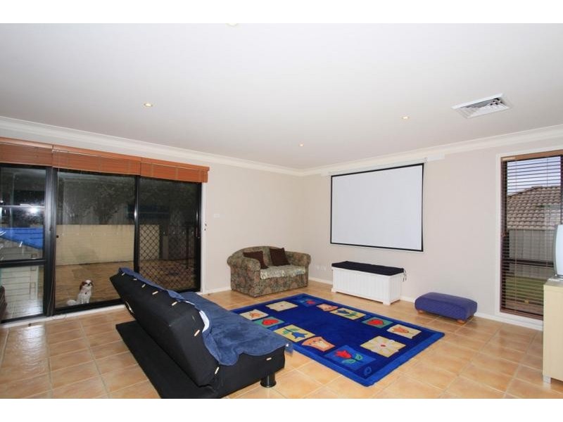 10 Callicoma Place, Redhead NSW 2290