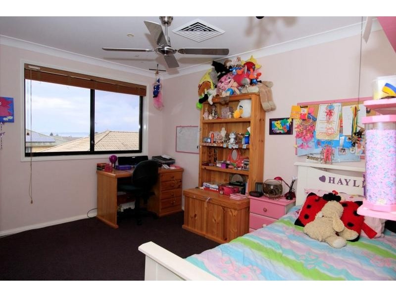 10 Callicoma Place, Redhead NSW 2290