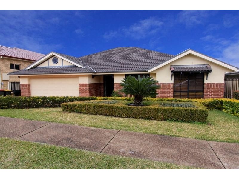 40 Geraldton Drive, Redhead NSW 2290