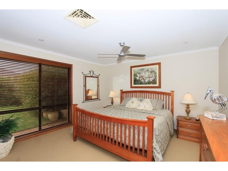 40 Geraldton Drive, Redhead NSW 2290