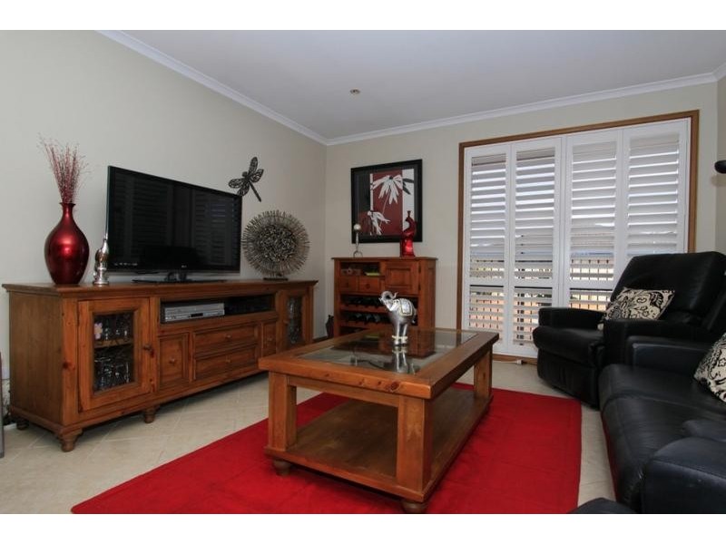 40 Geraldton Drive, Redhead NSW 2290