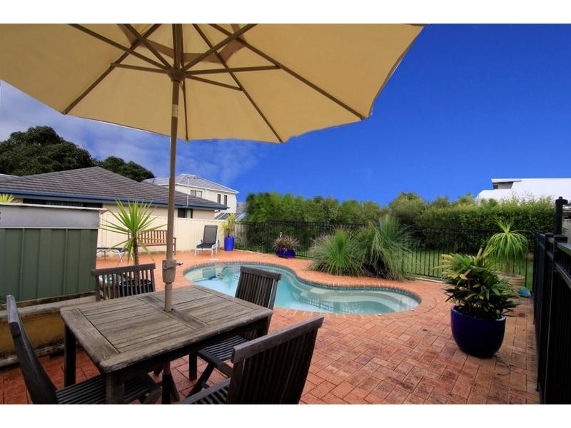 40 Geraldton Drive, Redhead NSW 2290