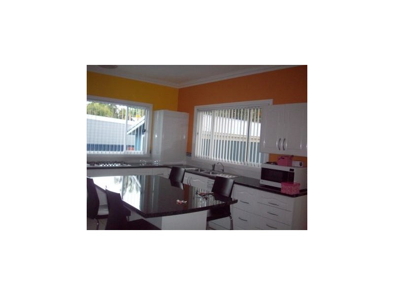 46 Docker Street, Marks Point NSW 2280