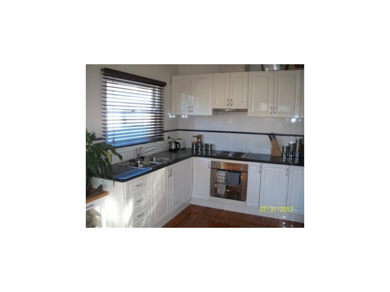 4 Narla Road, Belmont North NSW 2280