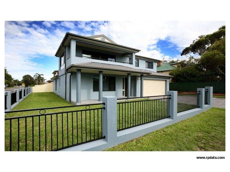 11 Steel Street, Redhead NSW 2290