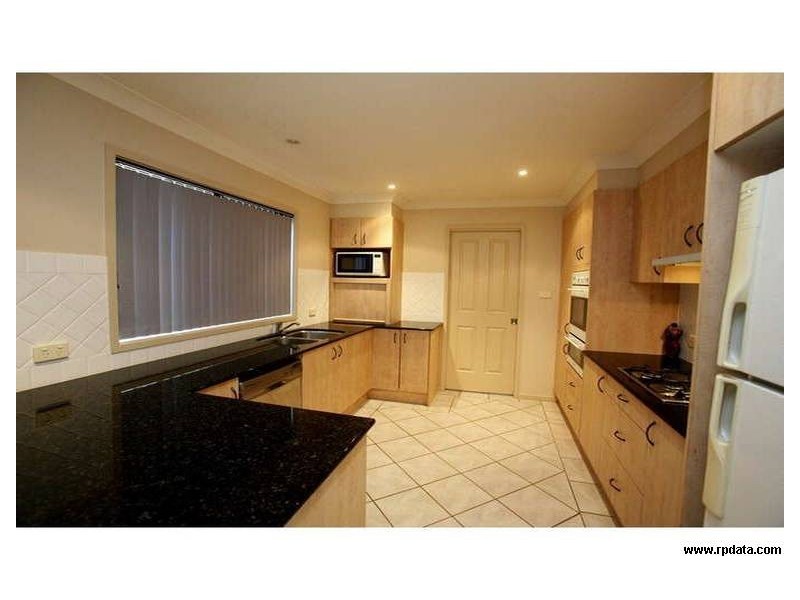 11 Steel Street, Redhead NSW 2290