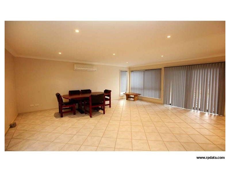 11 Steel Street, Redhead NSW 2290