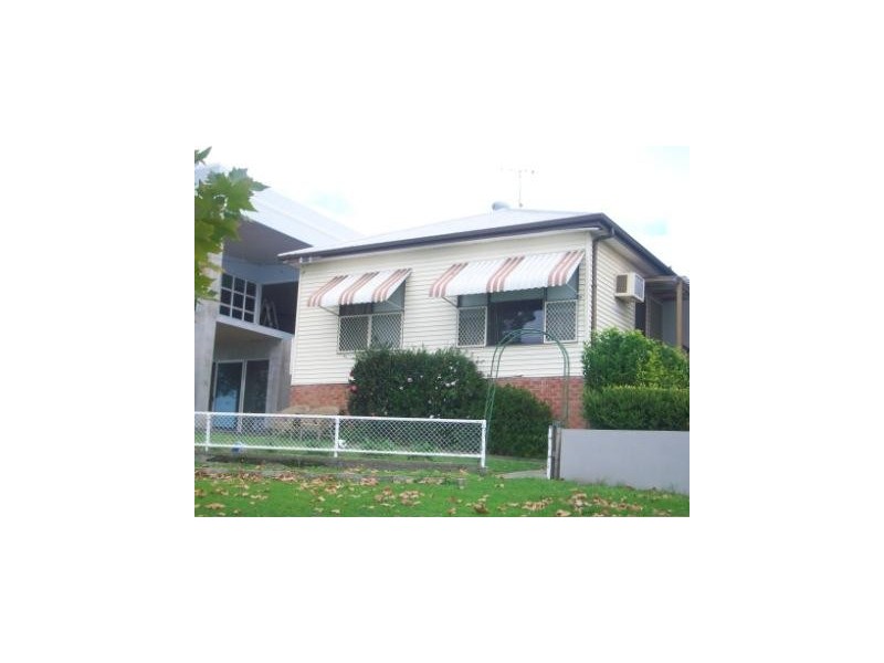 12 George Street, Marmong Point NSW 2284