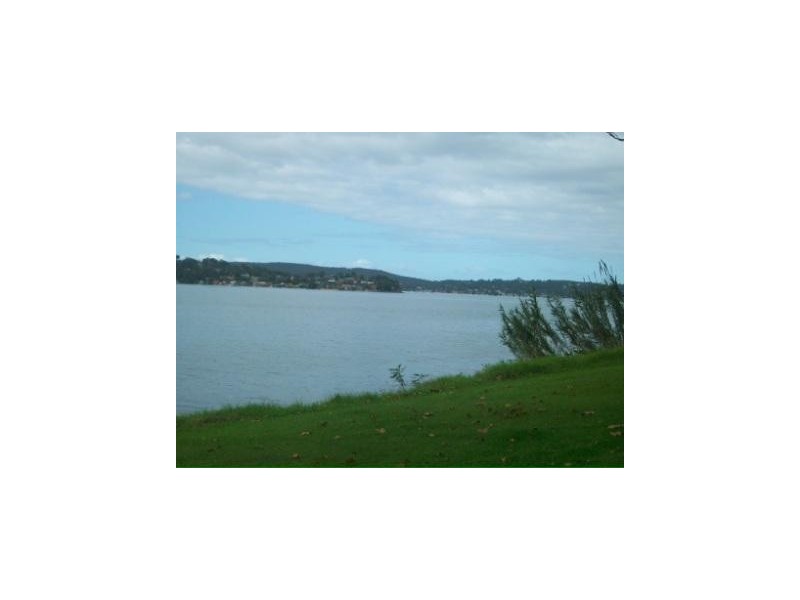 12 George Street, Marmong Point NSW 2284