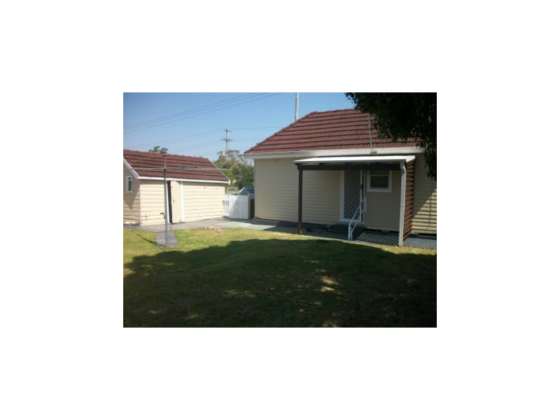 657 MAIN RD, Edgeworth NSW 2285