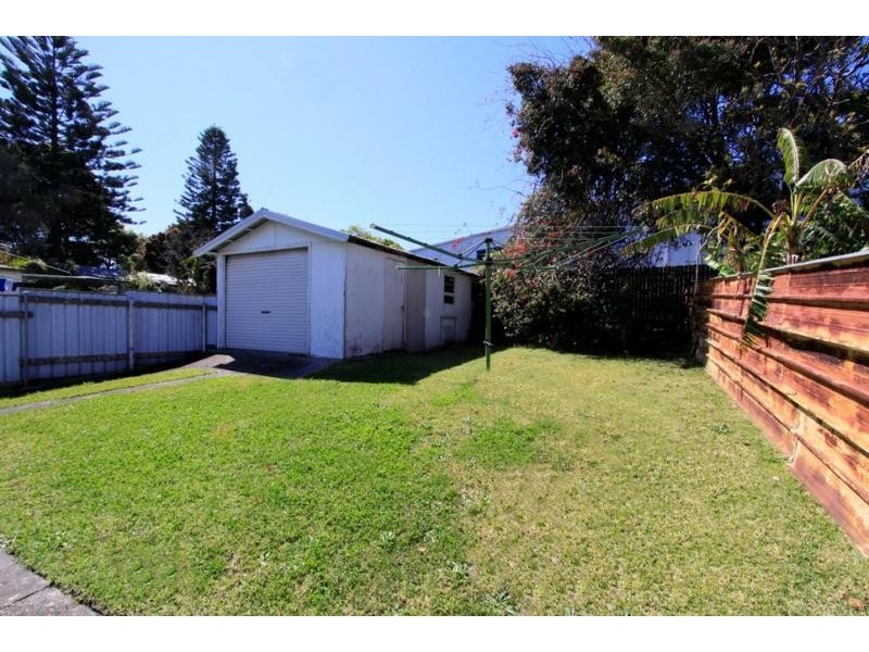 22 Walter Street, Belmont NSW 2280