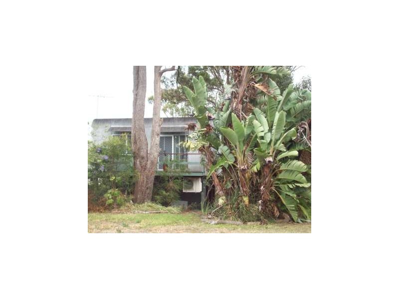 8 Hollway Street, Floraville NSW 2280