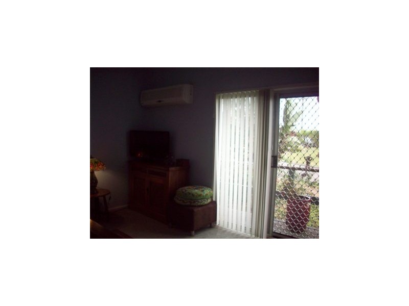 8 Hollway Street, Floraville NSW 2280