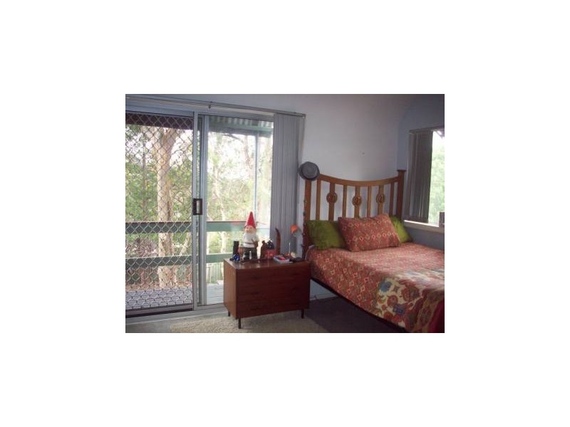 8 Hollway Street, Floraville NSW 2280