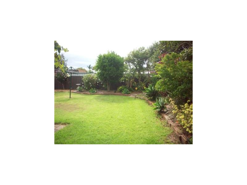 3 Elsdon Street, Redhead NSW 2290