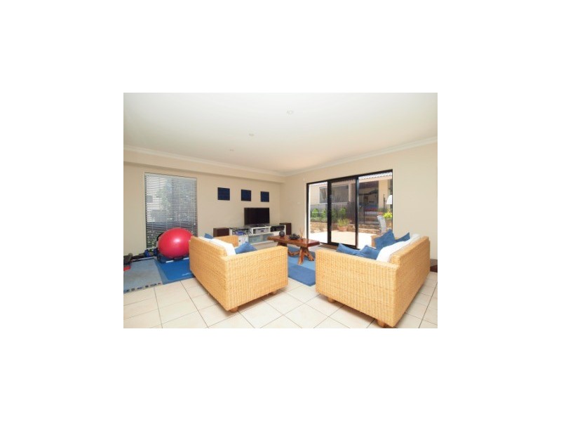 55 Geraldton Drive, Redhead NSW 2290