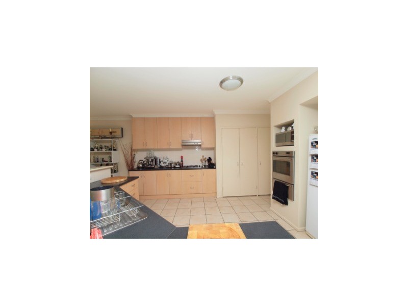 55 Geraldton Drive, Redhead NSW 2290